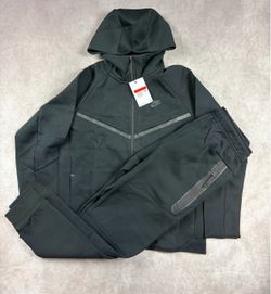 Nike Tech Tracksuit Set Black Large NEW