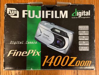Fujifilm FinePix 1400 Zoom Digital Camera