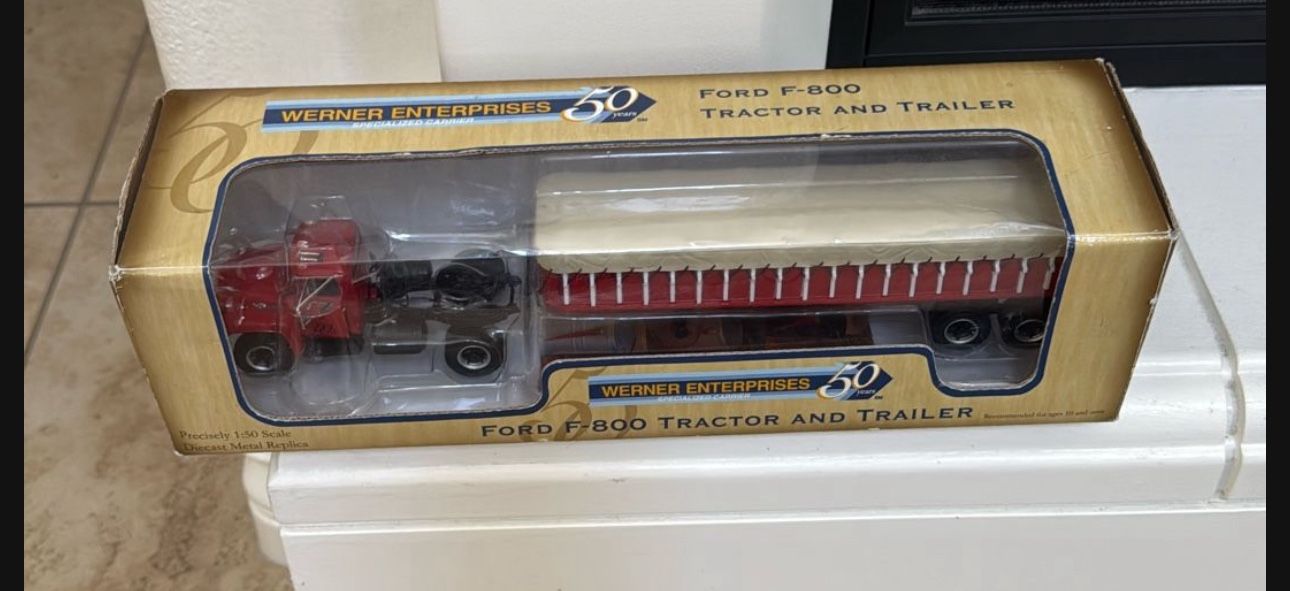 $275 New First Gear Ford F-800 Werner Enterprises 50 years diecast model 1:50 scale