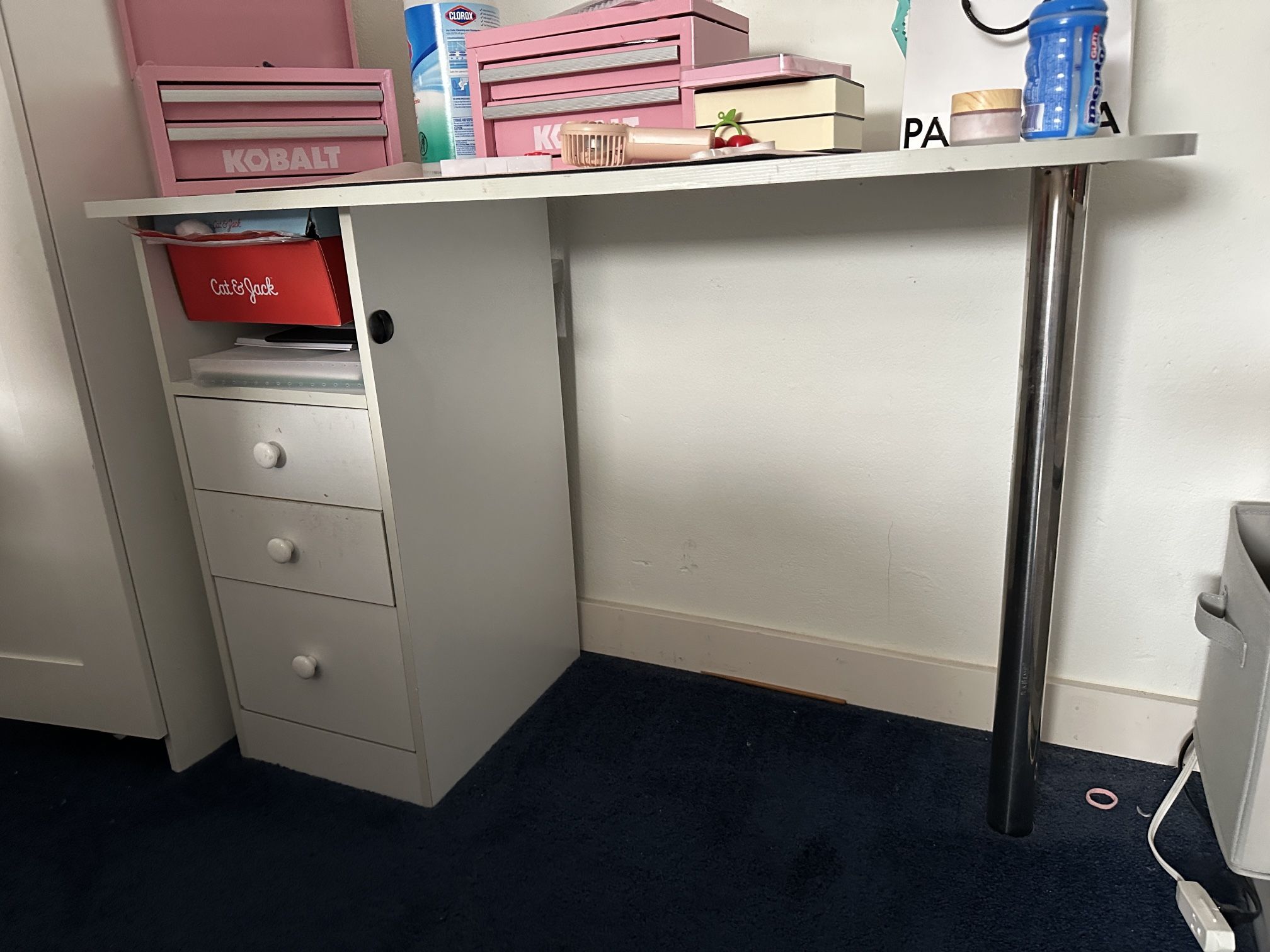 Nail Tech Desk