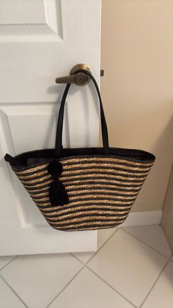 Striped Straw Tote Bag with Tassel