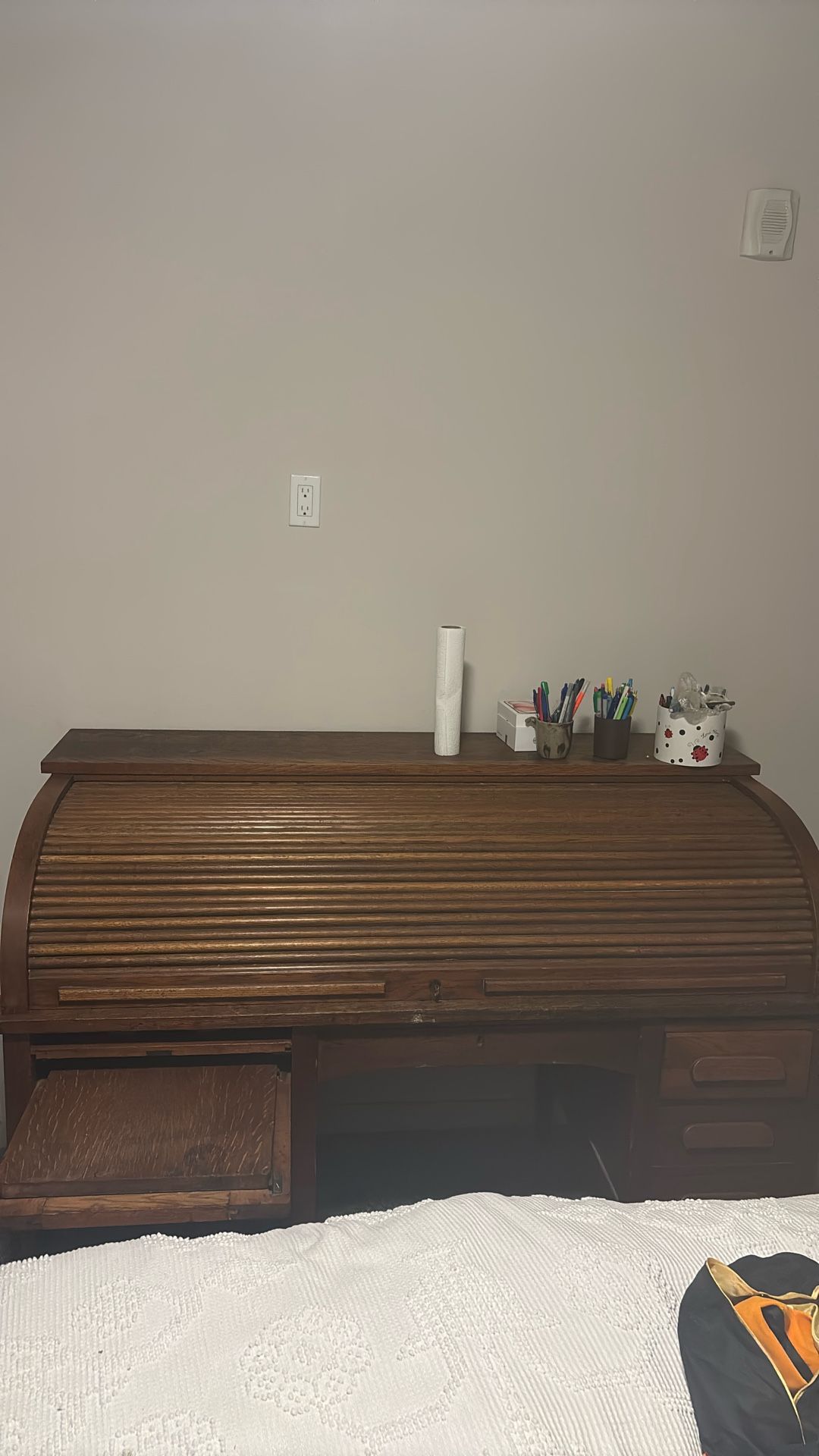 Free Vintage Antique Roll Top Desk And Chair