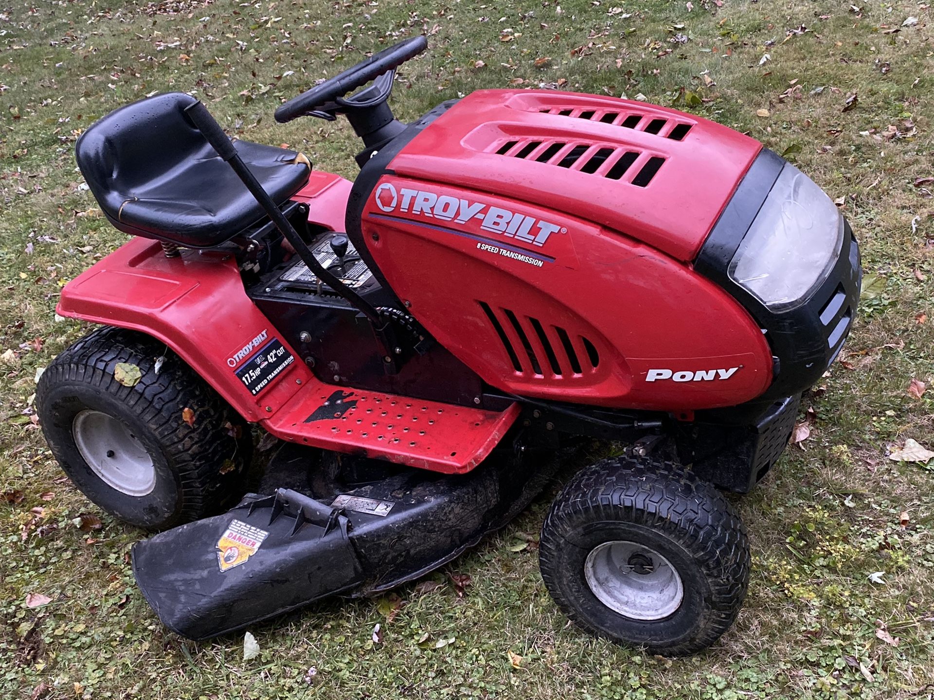Troy Bilt Pony 17.5 hp 42” 8 Speed Transmission for Sale in Youngstown