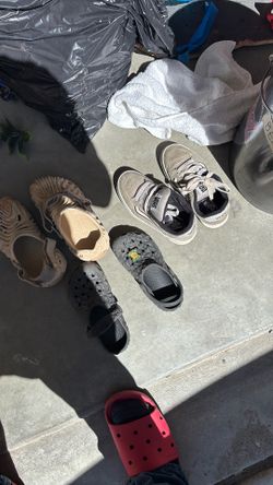 Size 13 and 13.5 crocs and vans FREE PICK UP ONLY