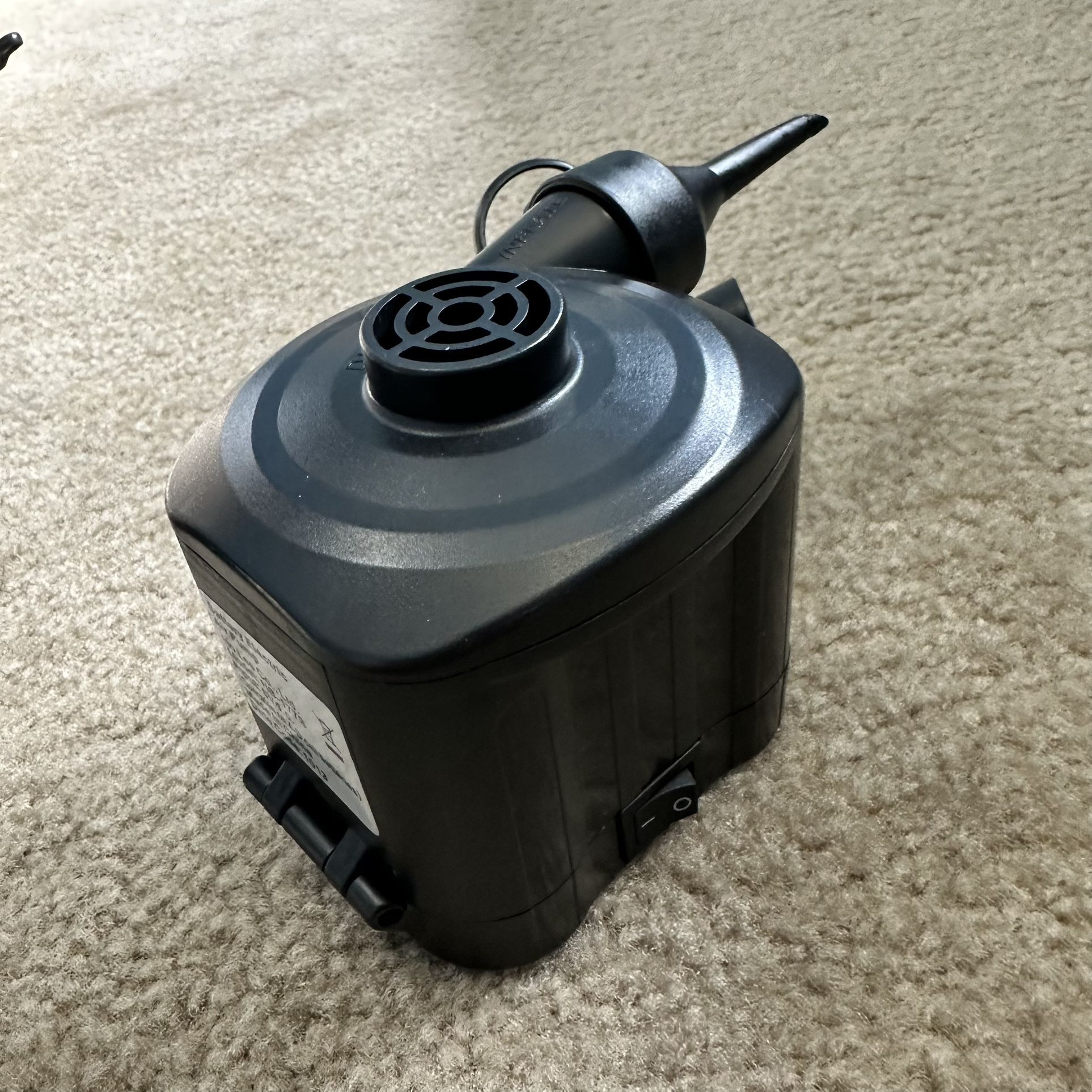 Portable Battery Air Inflator Pump for Inflatable Mattress, Kayak, Boats, Toys