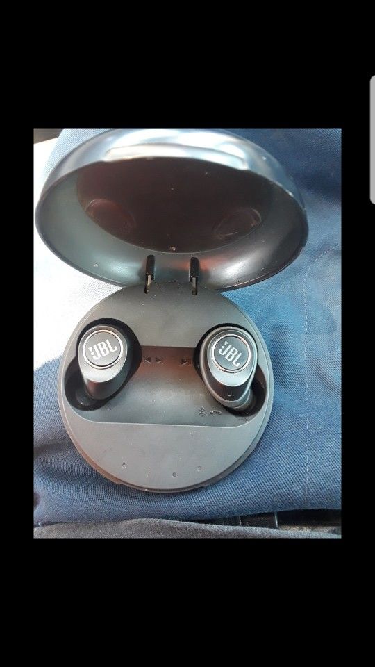 JBL WIRELESS HEADSET/BLUETOOTH...NO TRADE