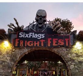 Six flags Fright Fest - Valid ANYDAY