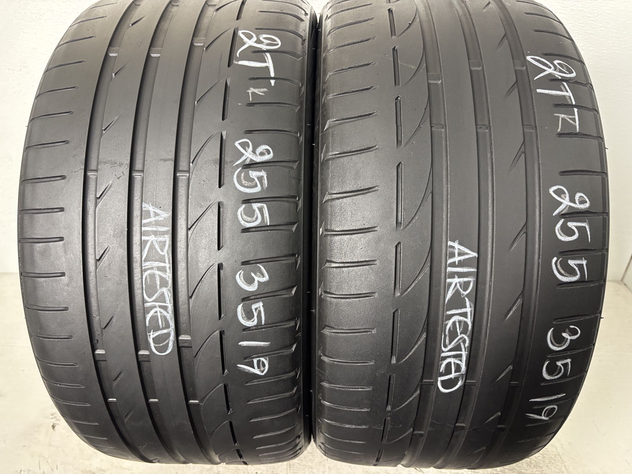 2 Tires 255 35 19 Bridgestone Potenza S001 No Repairs