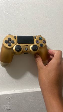 PS4 controller