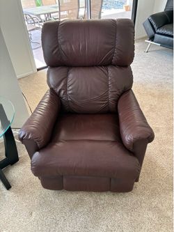 Recliner burgundy