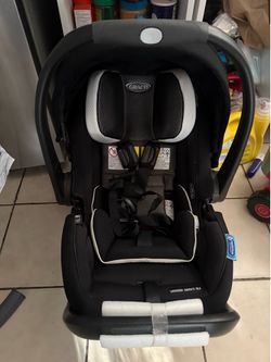 Graco SnugRide SnugFit DLX Infant Car Seat