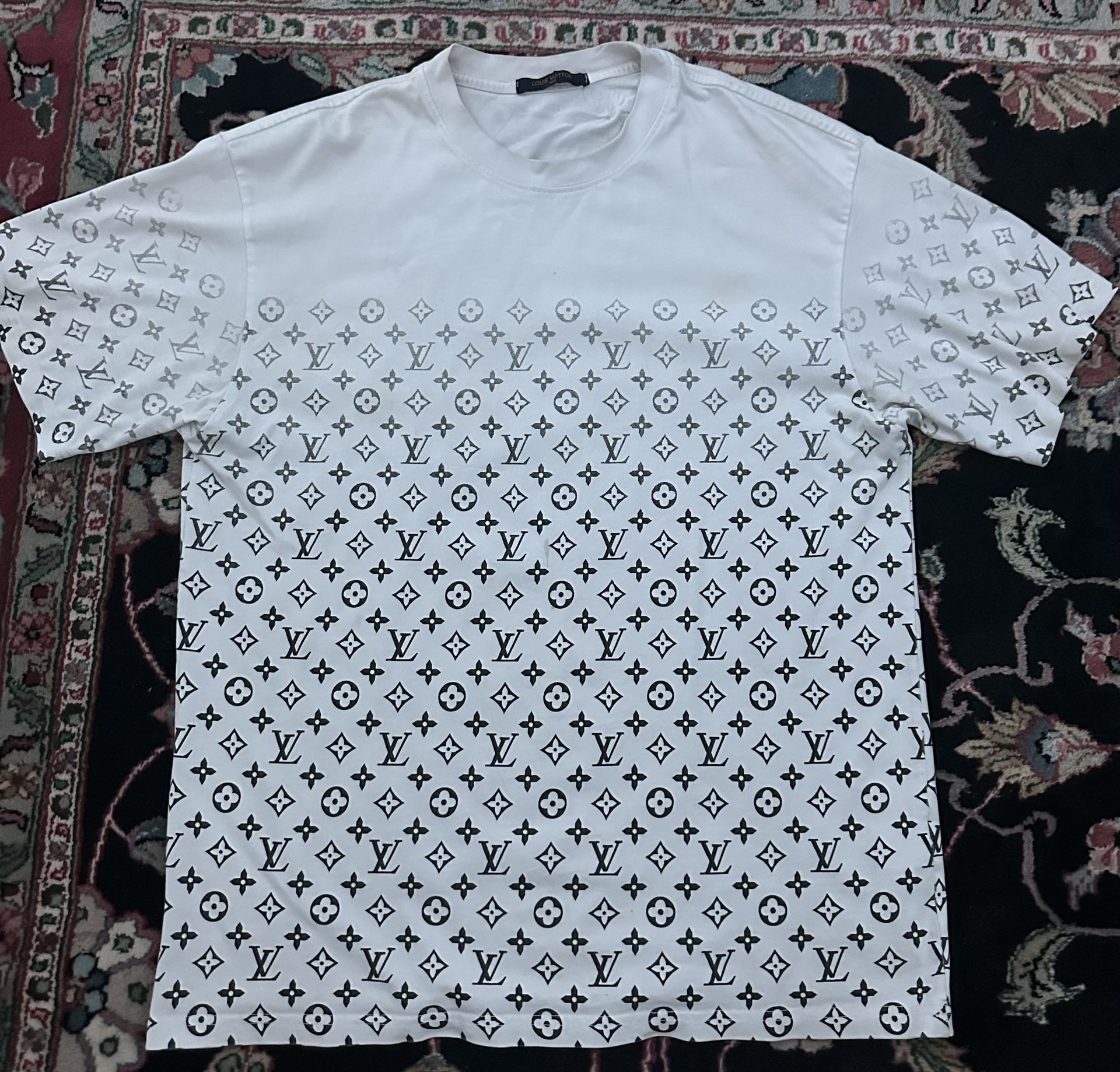 Louis Vuitton Men’s White Monogram Print T-Shirt