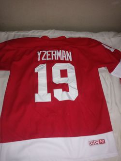 1990s Steve Yzerman Jersey Detroit Red Wings for Sale in Las Vegas, NV -  OfferUp