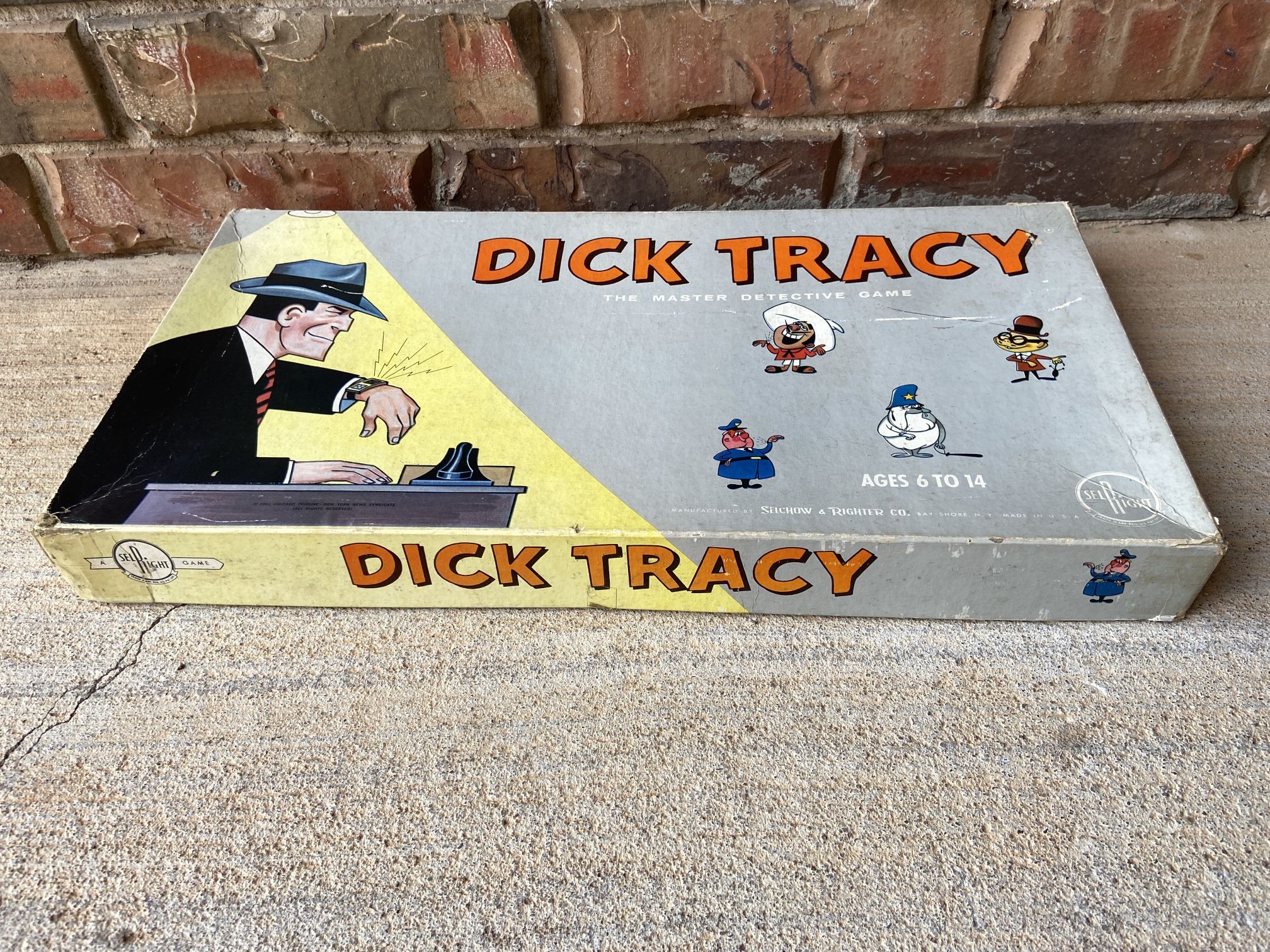 ORIGINAL Highly Collectible Vintage 1961 Selchow + Righter DICK TRACY Board Game (has All Pieces)