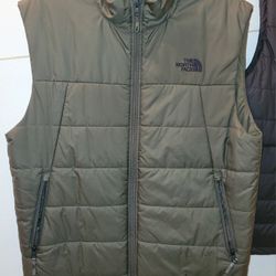 New Men's North Face Vest Large