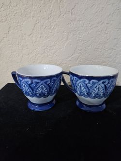 2 Bombay cups
