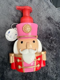 Bath & Body Works Nutcracker Foaming Hand Soap Dispenser 2025