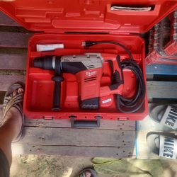 Milwaukee Rotary Hammer