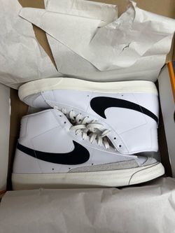 New Nike Men’s Mid Blazer ‘77 size 11
