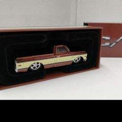 Hot Wheels RLC Exclusive Chevrolet C10 ’69 Root Beer Brown 2019 