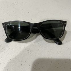 Rayban- New Wayfarer $80