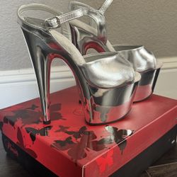 Brandnew Pleaser Silver Heels Size 6 Retail Value $289.99 + Tax 