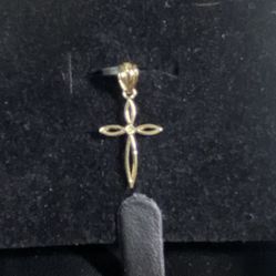 10k Gold Cross Pendant 