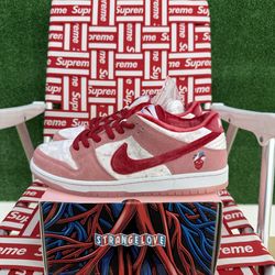 Nike SB Dunk Low “ Strangelove”  Special Box