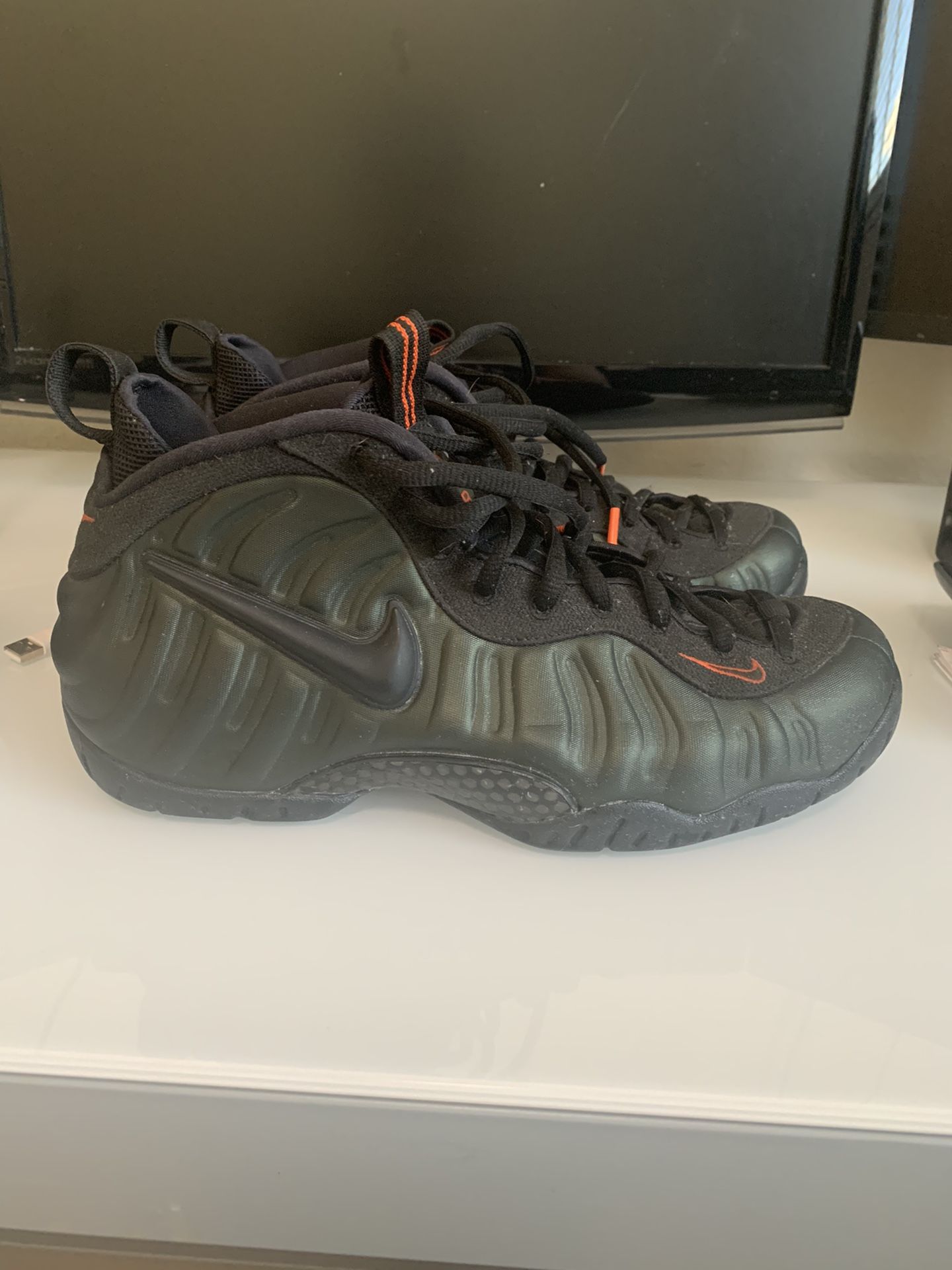 Nike Air Foamposite Pro Sequoia Green Black Sz 10.5