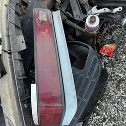 Left Tail Light  89 Topaz