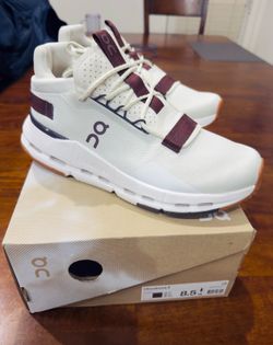 On Cloudnova 2 in Ice Mulberry Size 8.5 Women’s (1x used)
