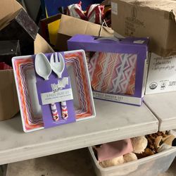 Dinner Set(8pc) + Salad Serving Set(3pc) - Hard Plastic