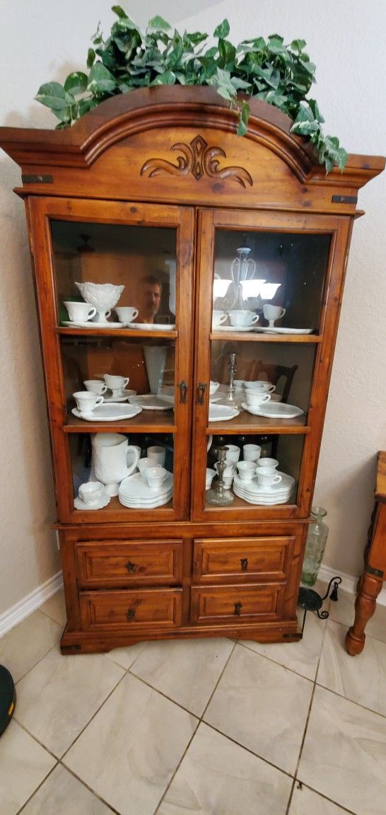 China Hutch