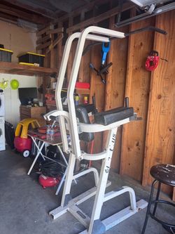 Power tower  Dip station