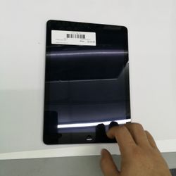 MobileOne: Sunrise iPad Air 16 GB Unlocked Wi-Fi Ready To