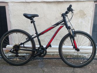 SPECIALIZED Adult/Teen Bike 24" wheels