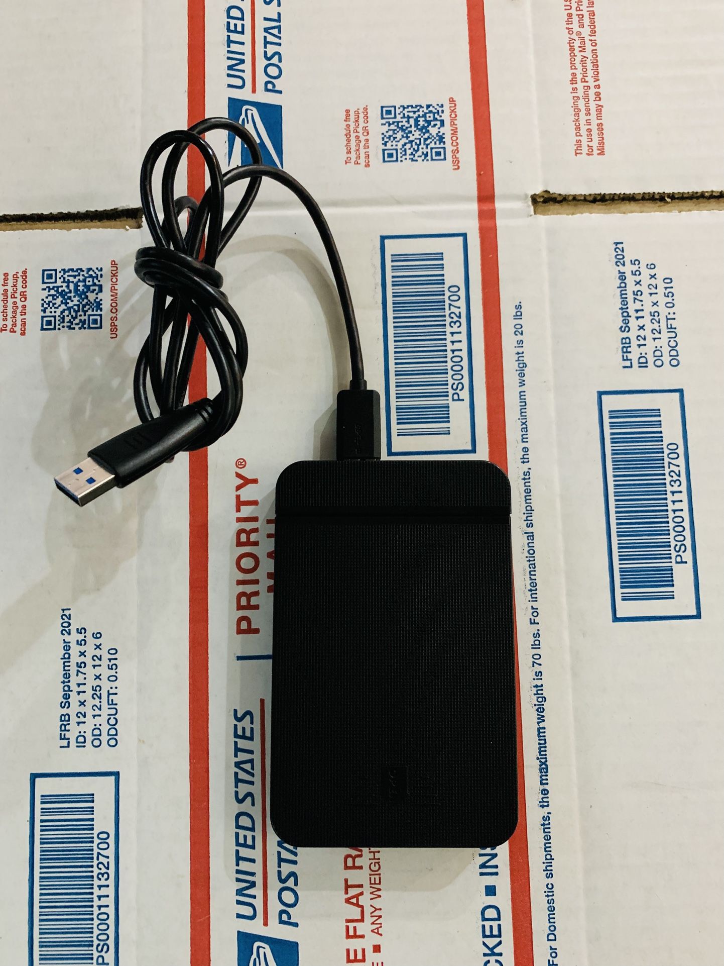 PC/Mac- 750GB external portable hard drive usb 3.0, tested