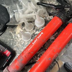 Hilti  2 Chaulking Guns  With A Bag Of Tips.  ✔️read Below 