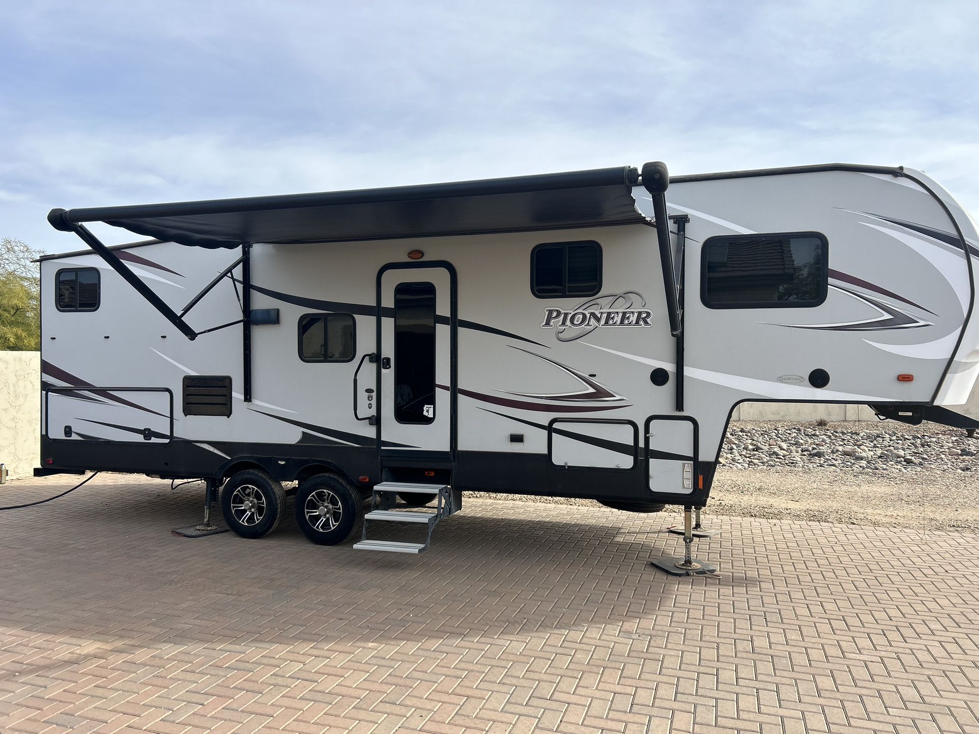 2017 Heartland Pioneer 276