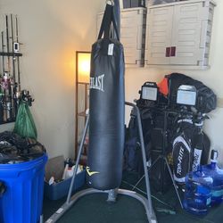 Century 100lb Heavy Bag with Stand Very Light Use