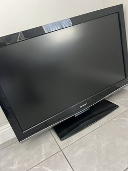 42” Sharp Aquos TV