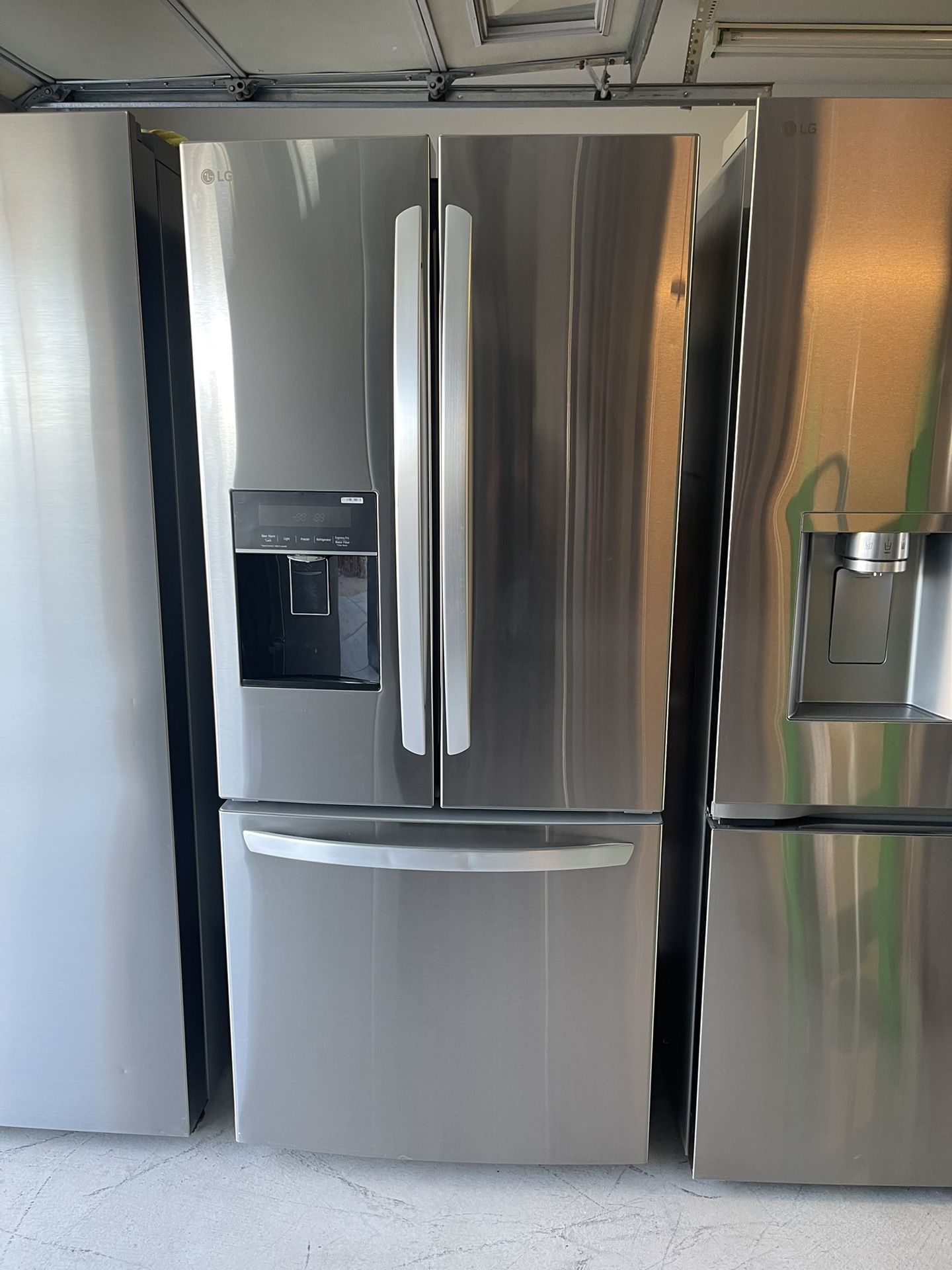 LG 21.8 cu. ft. 3-Door Smart French Door Refrigerator with Ice Maker and Water Dispenser in Stainles