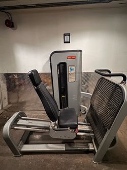 Star Trac Leg Press Machine
