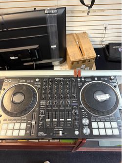 Pioneer dj equipment