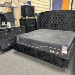 King Size Bedroom Set. 🚚WE DELIVER🚚