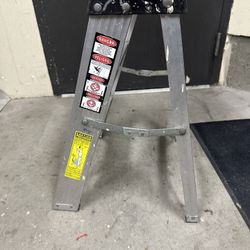 2ft Ladder 
