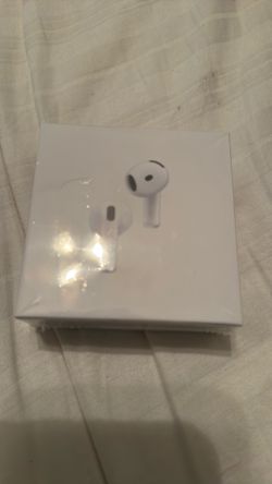 Apple AirPods 4 w/ Noise Cancellation