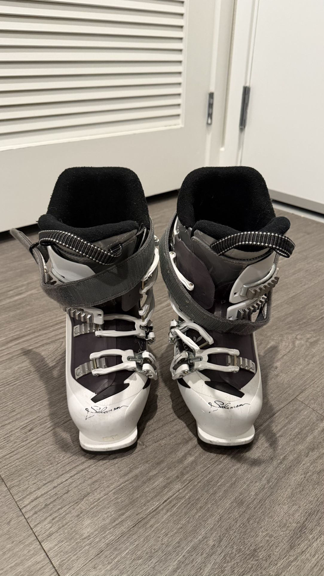 Women’s Salomon Ski Boots