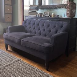 🛋️ Midnight Blue Upholstered Loveseat – Great Condition