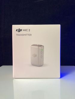 DJI Mic 2 Clip-On Transmitter/Recorder with Built-In Microphone (2.4 GHz, Pearl White)